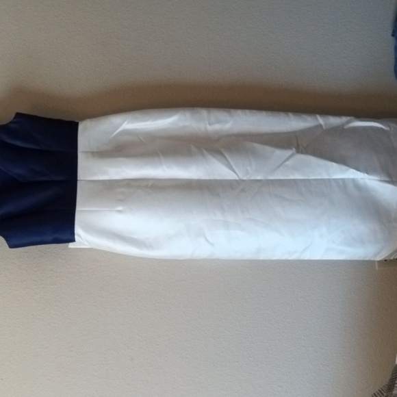 Kay Under Gown - Picture 6 of 13